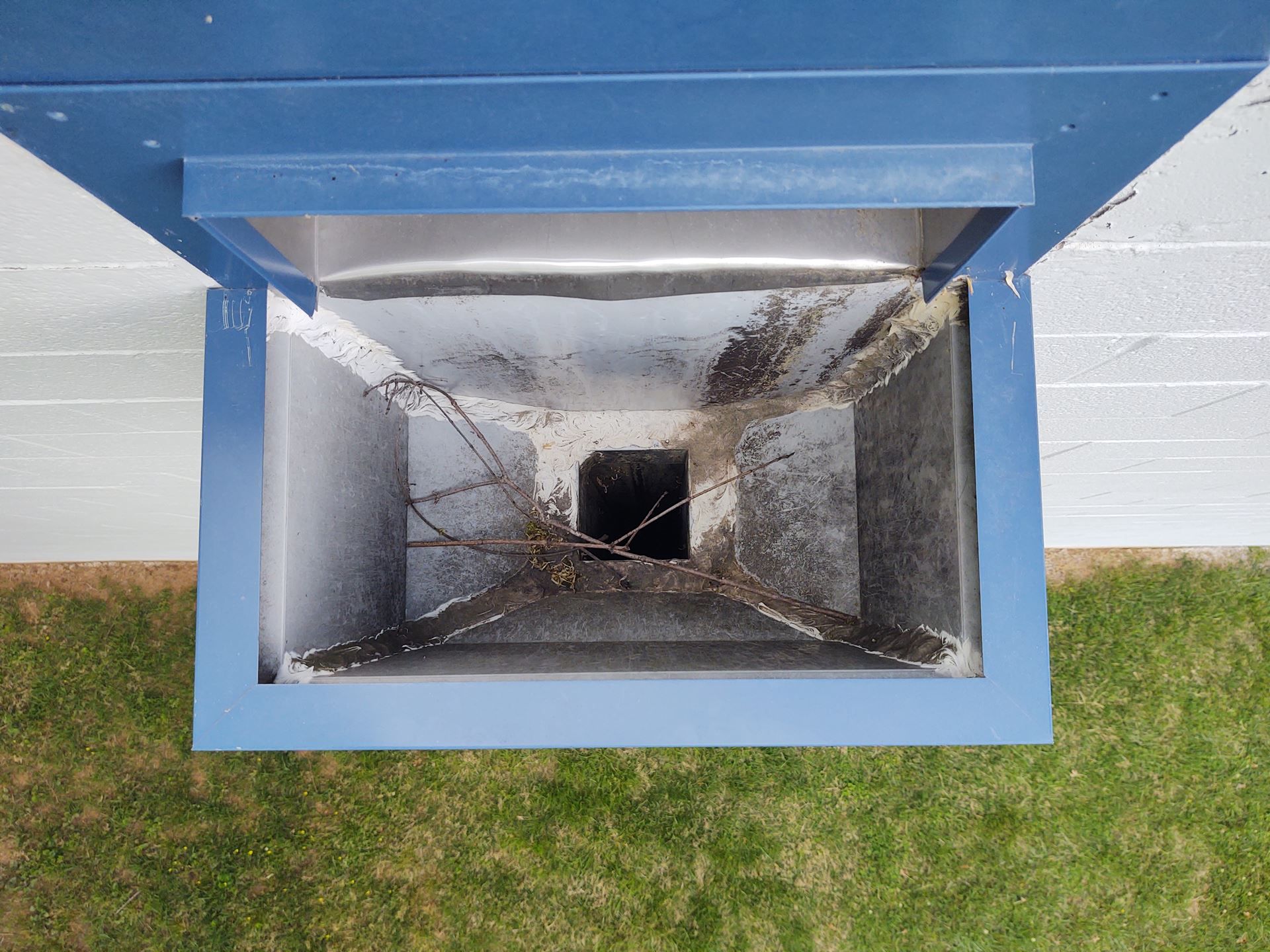 Roof Drain Backups in Riverside, CA